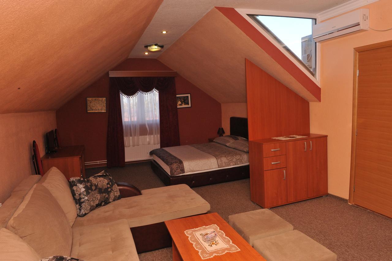 Hotel Drumski Raj Svilajnac Екстер'єр фото